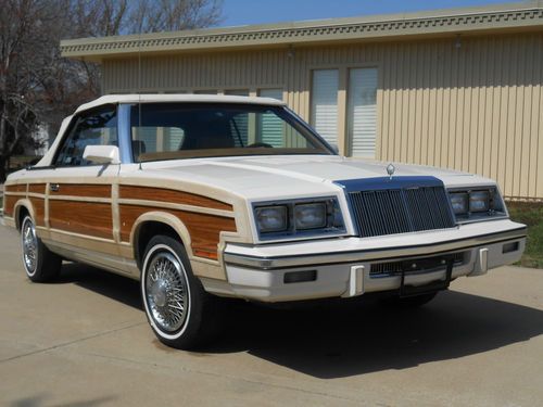 Chrysler 1985 town and country convertible