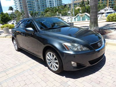 Very nice 2007 is250 awd, luxury pkg, navigation, clean carfax w/ maint history