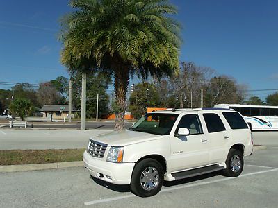 Cadillac escalade all wheel drive 4x4 3rd row seating**one owner** dvd