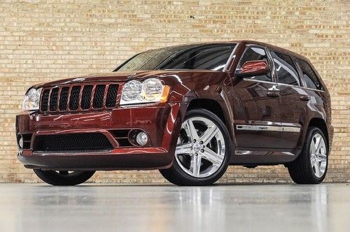 2007 jeep grand cherokee srt-8! touch screen navigation! only 48k mi! clean!
