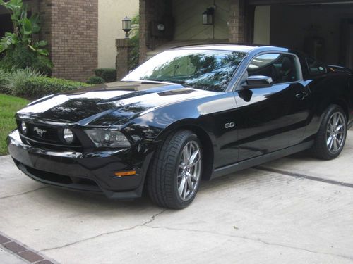 2012 black ford mustang gt 5.0/ nav, brembos, rear view cam, and custom exhaust
