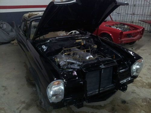 Mercedes 220 se cabriolet,beutiful project to be finish by youor us hard to find