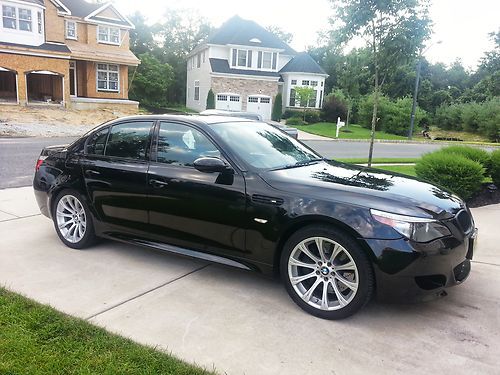 2006 bmw m5 clean/black on black