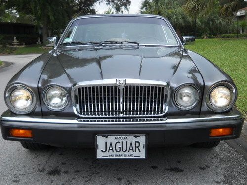 86 antique jaguar xj6 charcoal metallic/dove grey-restored motorcar!