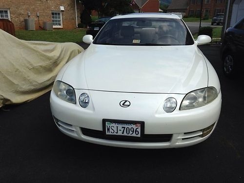 Very clean lexus sc400!