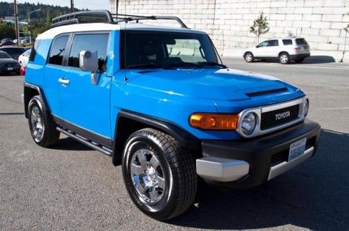 2007 toyota fj cruiser 55k miles only new tires clean h