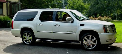 2010 escalade with every known feature