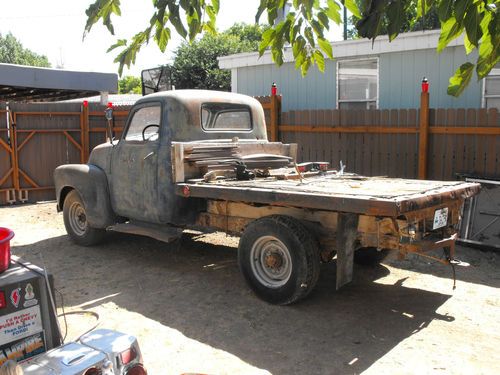 1950 chevy 3600 3/4 ton original flat bed pick up truck