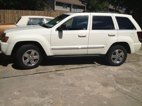 2005 white jeep grand cherokee limited sport utility 4-door 4.7l