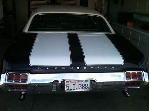 1972 oldsmobile cutlass, new engine and tranny car is very clean runs great
