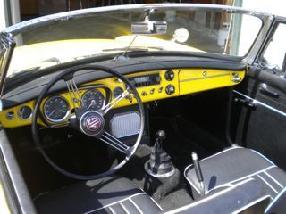 1967 mgb convertible with overdrive