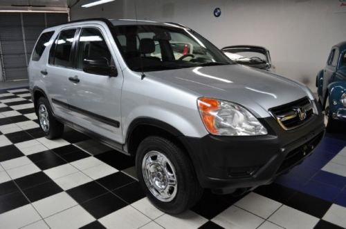 Low miles - like new condition - most desirable colors - crv !!