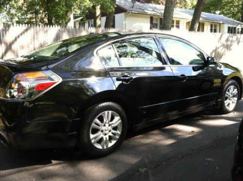 2001 Nissan Altima Gxe >> Find used 2010 Black Nissan Altima SL Loaded Leather/In Dash Navigation/Bluetooth in New City ... 2001 Nissan Altima Gxe >> Find used 2010 Black Nissan Altima SL Loaded Leather/In Dash Navigation/Bluetooth in New City ...