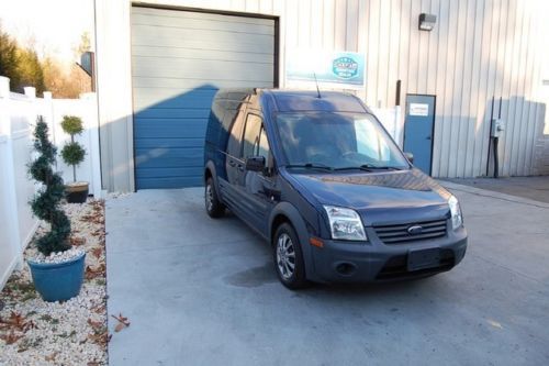 One owner 2010 ford transit connect cargo van 25 mpg