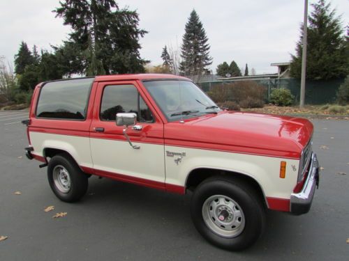 Incredible paint, body&amp; interior! 1 of a kind low mile 2 owner 4x4! 100pix+video