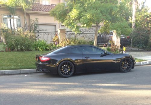 Fully custom, black/yellow suede interior, 22&#034; matte black wheels, 29k miles