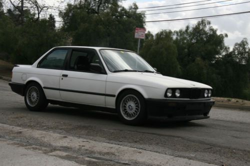 1985 bmw e30 - early model w/ 2.6 i stroker, h&amp;r suspension and more!