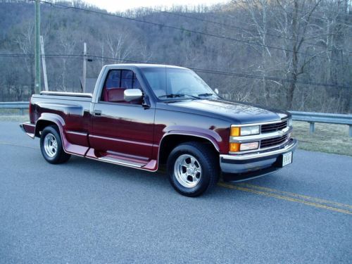 1994 chevrolet silverado custom show truck. 61k miles. must see..