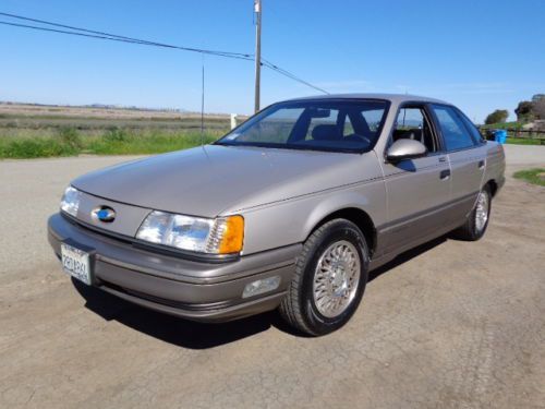 1990 ford taurus with only 7500 miles!