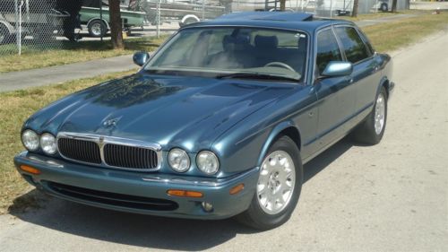 2001 jaguar xj8 luxury sedan two owner florida car no reserve set