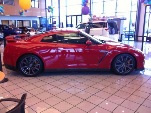 Brand new red gtr coupe
