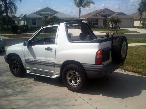 1999 chevrolet tracker base sport utility 2-door 2.0l 5 speed manual shift + a/c