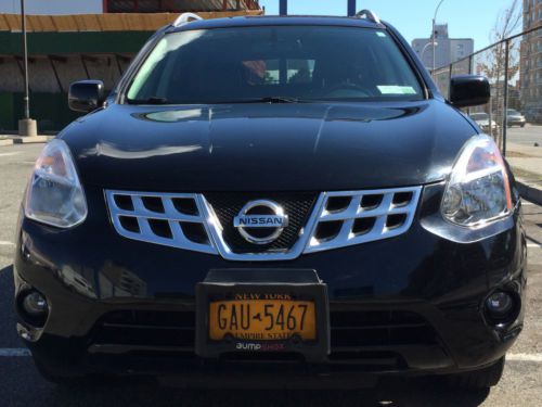 2011 nissan rouge sl awd, 26k miles, fully loaded