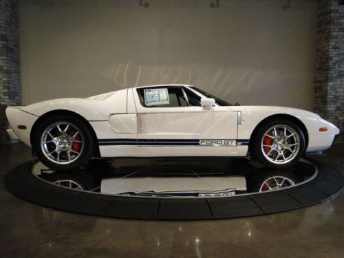 Only 1k miles lots of rare docs white with blue stripes all options red calipers