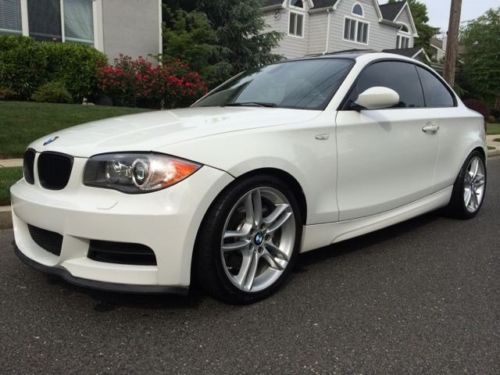 Bmw 135i coupe 6 speed m sport package white clean carfax mint