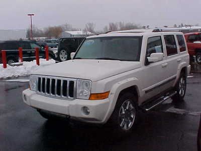 2010 white jeep commander limited 4x4 - hemi - leather- dvd - command view -19k
