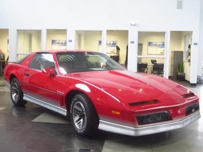 1984 pontiac red trans am 5.0 v8 15,385 miles