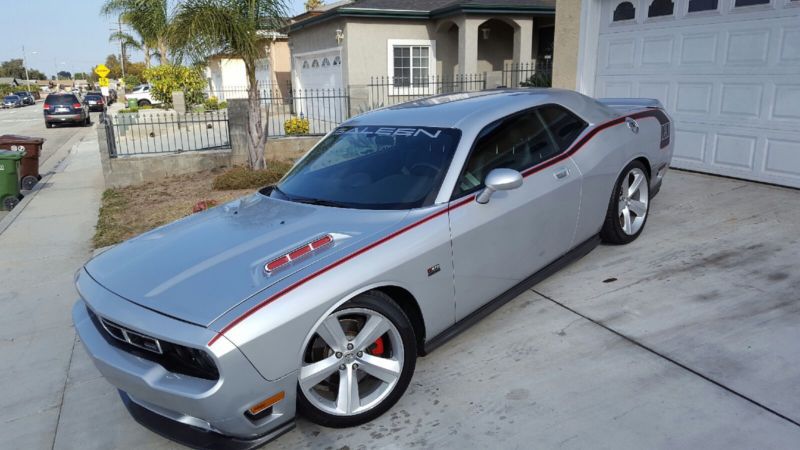 2009 dodge challenger