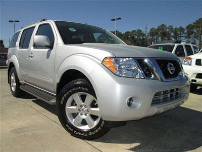 2012 nissan pathfinder silver edt only 3k miles certified