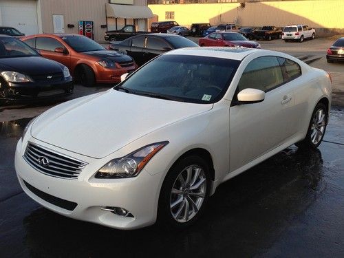 White awd coupe easy repairable