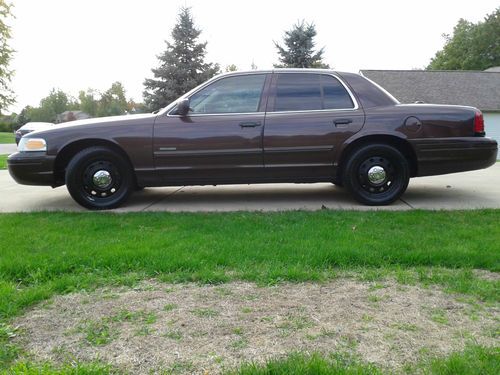 2009 ford crown victoria police interceptor p71