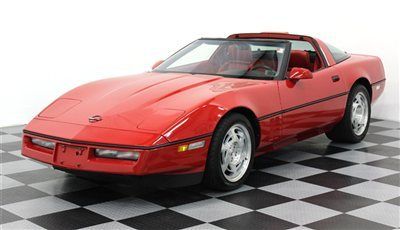 Zr-1 red 5k miles one owner all books all keys floormats 2 tops bose original