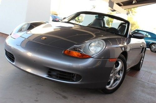 2001 porsche boxter convertible. 5 sp manual. gray/black. very clean in/out.