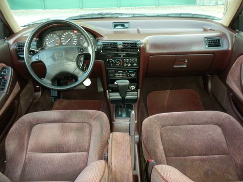 Sell used 1993 Honda Accord LX Sedan 4-Door 2.2L in ...