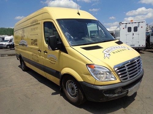 2011 freightliner sprinter 2500 extended cargo van 42k miles salvage no reserve