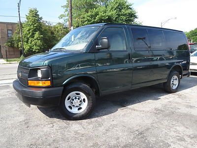 Green 2500 ls 72k miles 6.0l v8 rear air 12 pass missing 3rd and 4th row seats