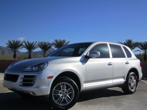 2009 porsche cayenne very low miles only 19,250 miles! clean carfax
