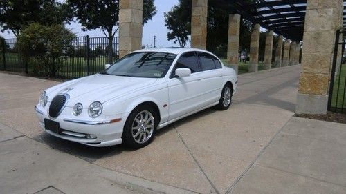 1 owner s-type,only 51k miles,all service records,v6,very clean
