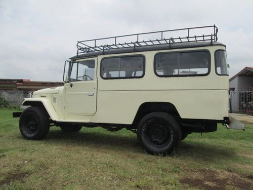Extremely rare lhd toyota land cruiser troop carrier, fj45/ hj45- troopy- *dies