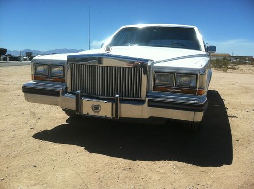 1989 cadillac brougham d'elegance sedan 4-door