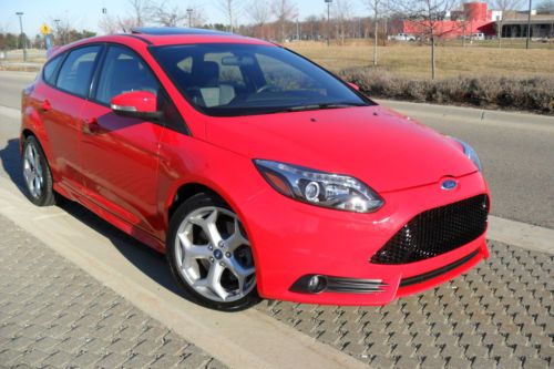 2013 ford focus st2 turbo/no reserve/recaro/sunroof/led lights/salvage/rebuilt