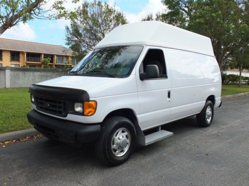 2005 ford e250 hi top.wheelchair lift.only 40k miles