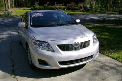 2010 toyota corolla le   low mileage