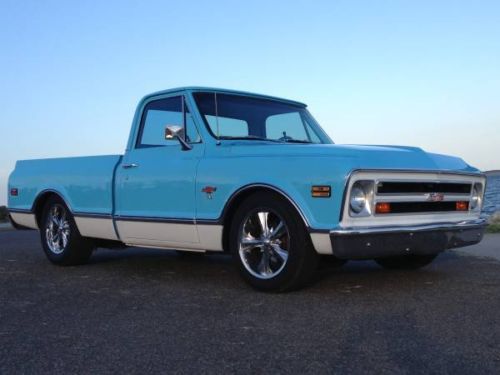1968 chevrolet factory short bed aftermarket a/c runs and shows with the best!!