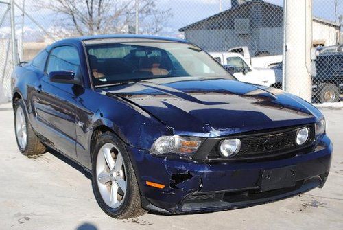 2010 ford mustang gt coupe damaged clean title runs! v8 priced to sell loaded!!