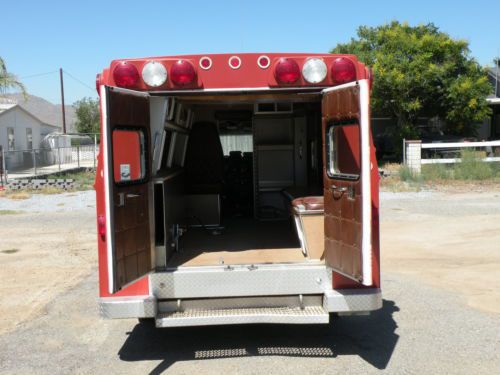 Purchase used 1987 Chevy Ambulance in Nuevo, California, United States